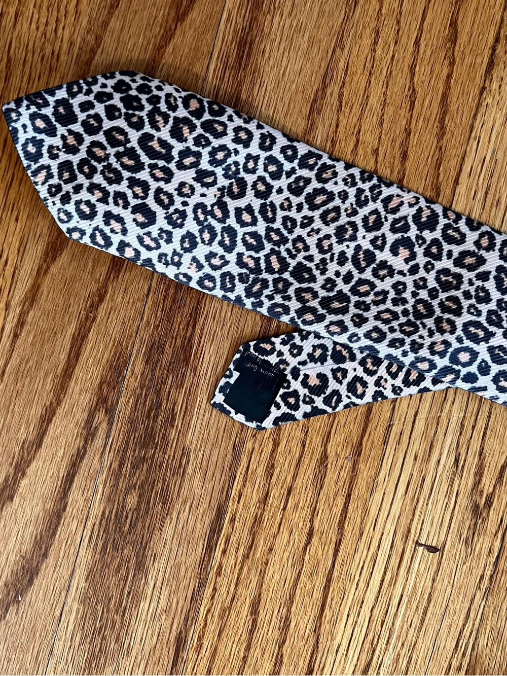 Men's Leopard Print Silk Tie - Black & Tan